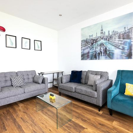 Spacious Apartment Close To City Centre With Free Secure Parking Лідс Екстер'єр фото